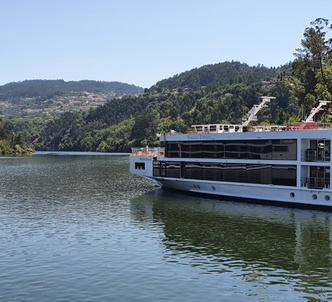 River cruises on the Douro river in Porto